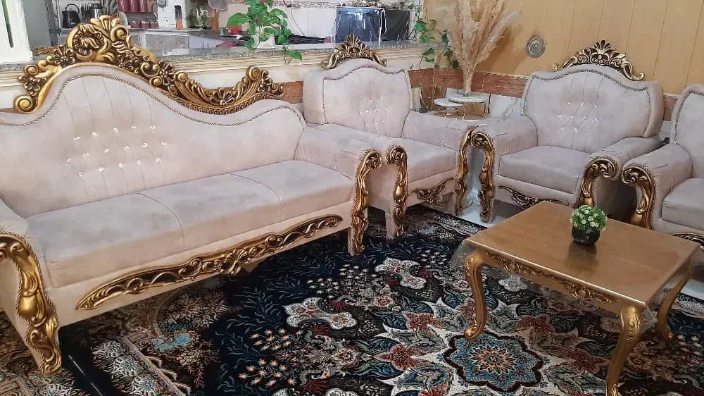 مبل ۸نفره چوب روس|مبلمان خانگی و میز عسلی|دوگنبدان, |دیوار