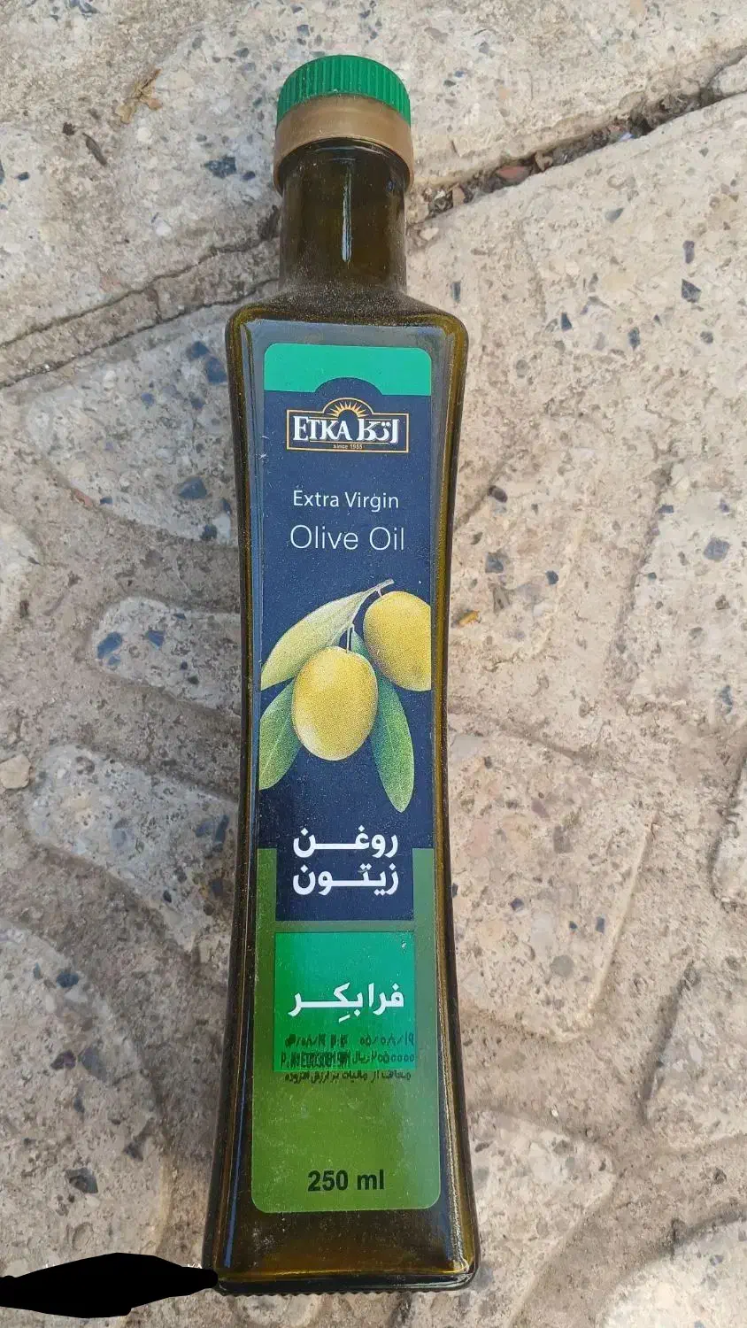 شیشه خالی روغن زیتون|ظروف نگهدارنده، پلاستیکی، یکبارمصرف|ارومیه, |دیوار