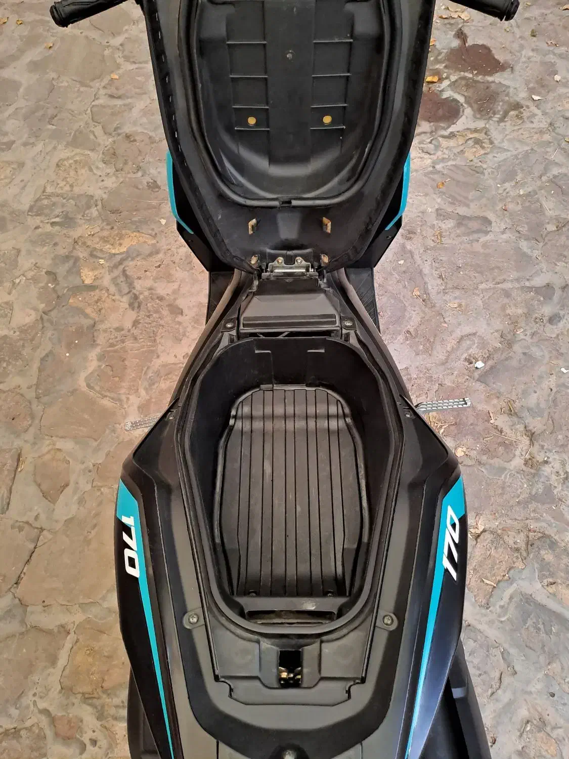 موتور اسکوتر NVX 170|موتورسیکلت|کرج, حصار سرجوب|دیوار