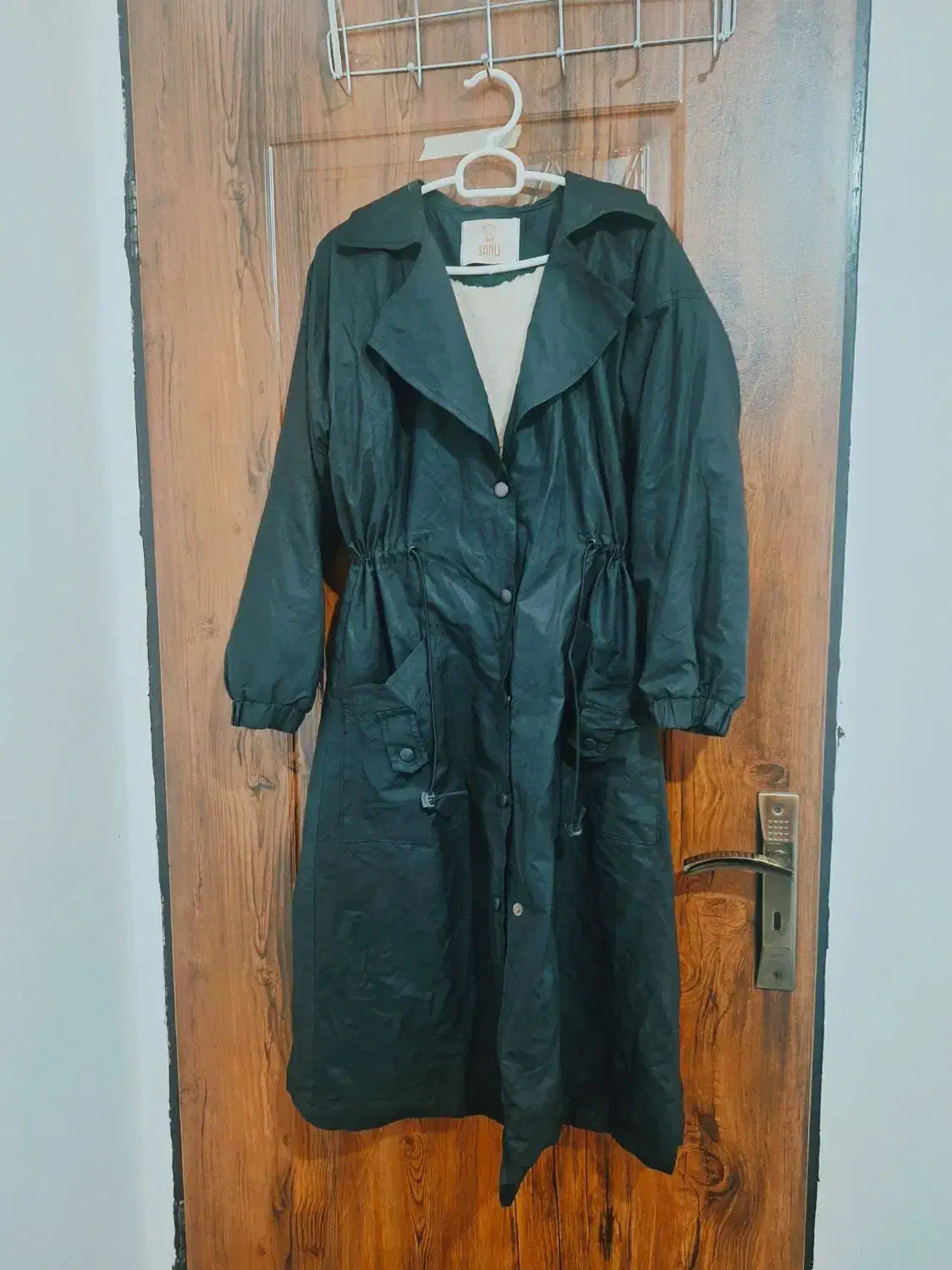 بارونی بلند سایز ۴۴الی ۴۶|لباس|صومعهسرا, |دیوار