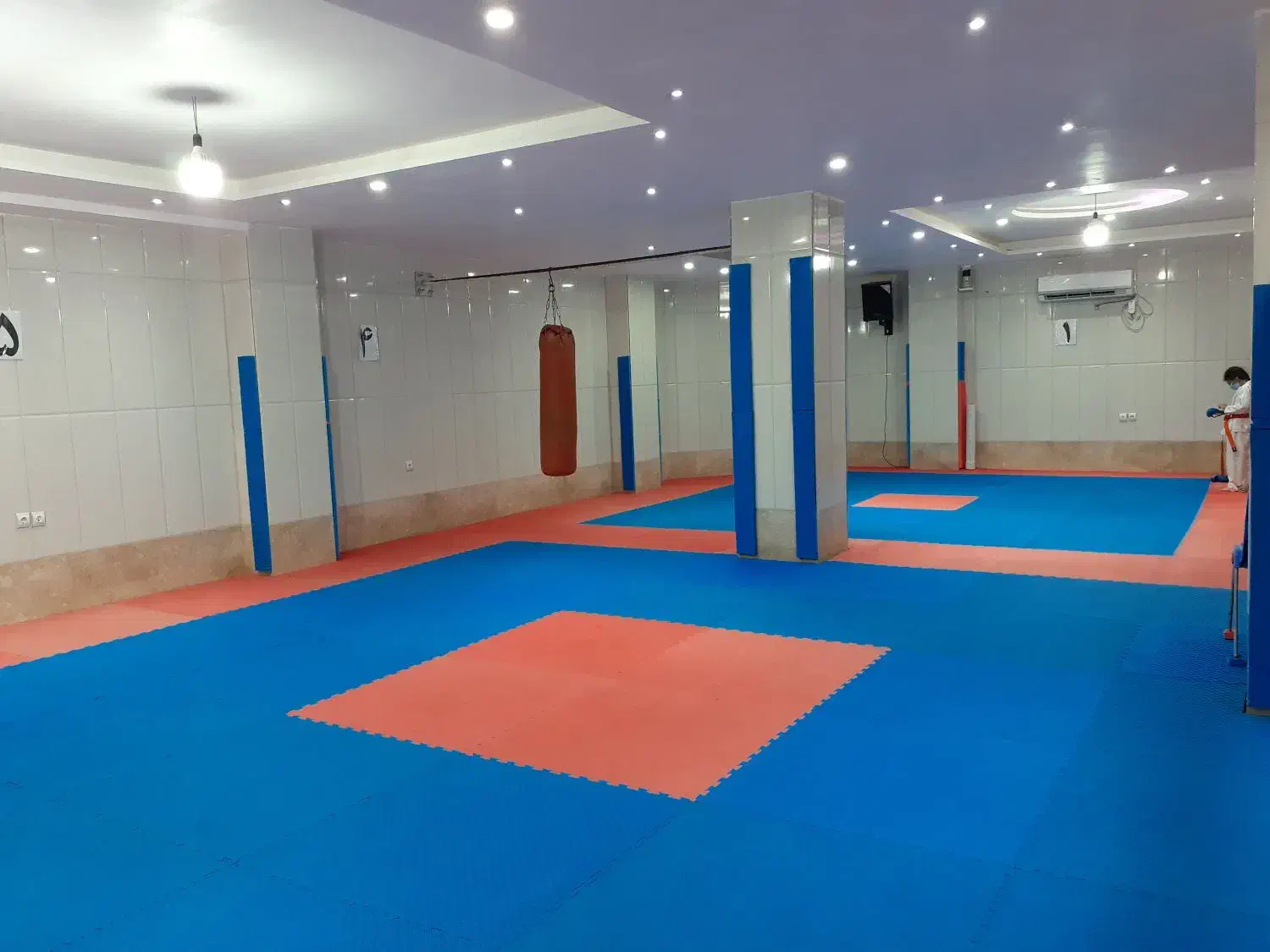 اجاره سانس باشگاه ورزشی|اجارهٔ مغازه و غرفه|بندرعباس, |دیوار