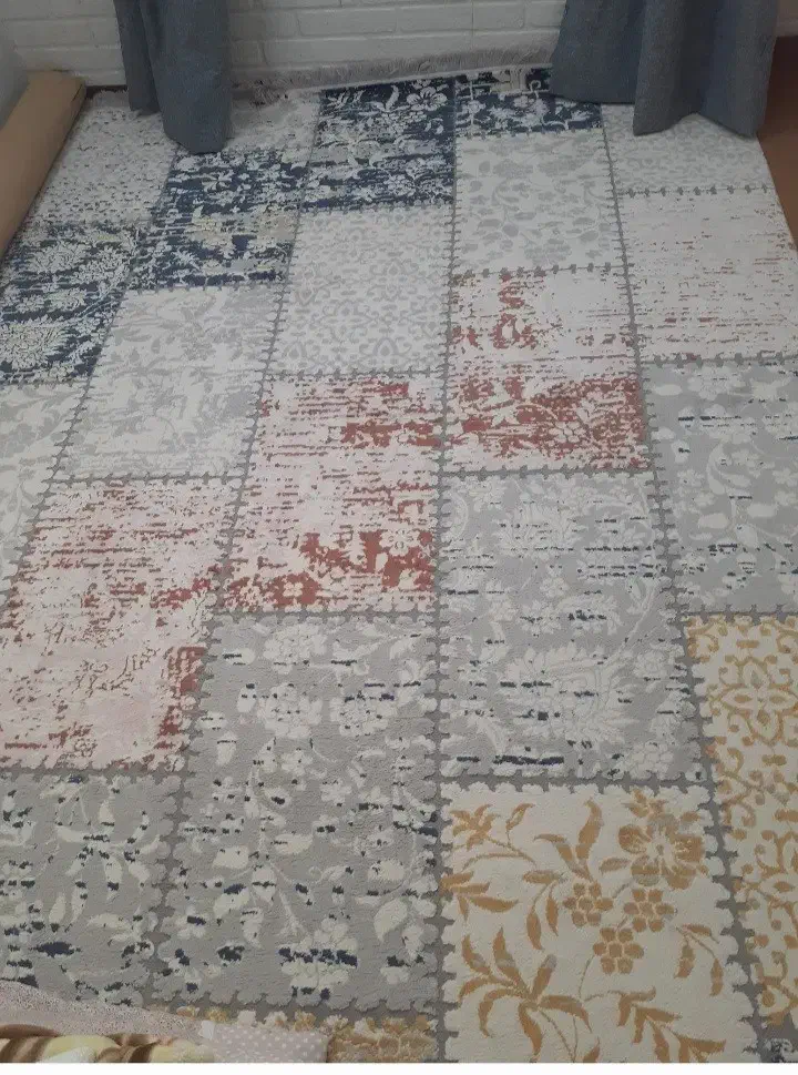 فرش ۶ متری|فرش|اصفهان, سرچشمه|دیوار