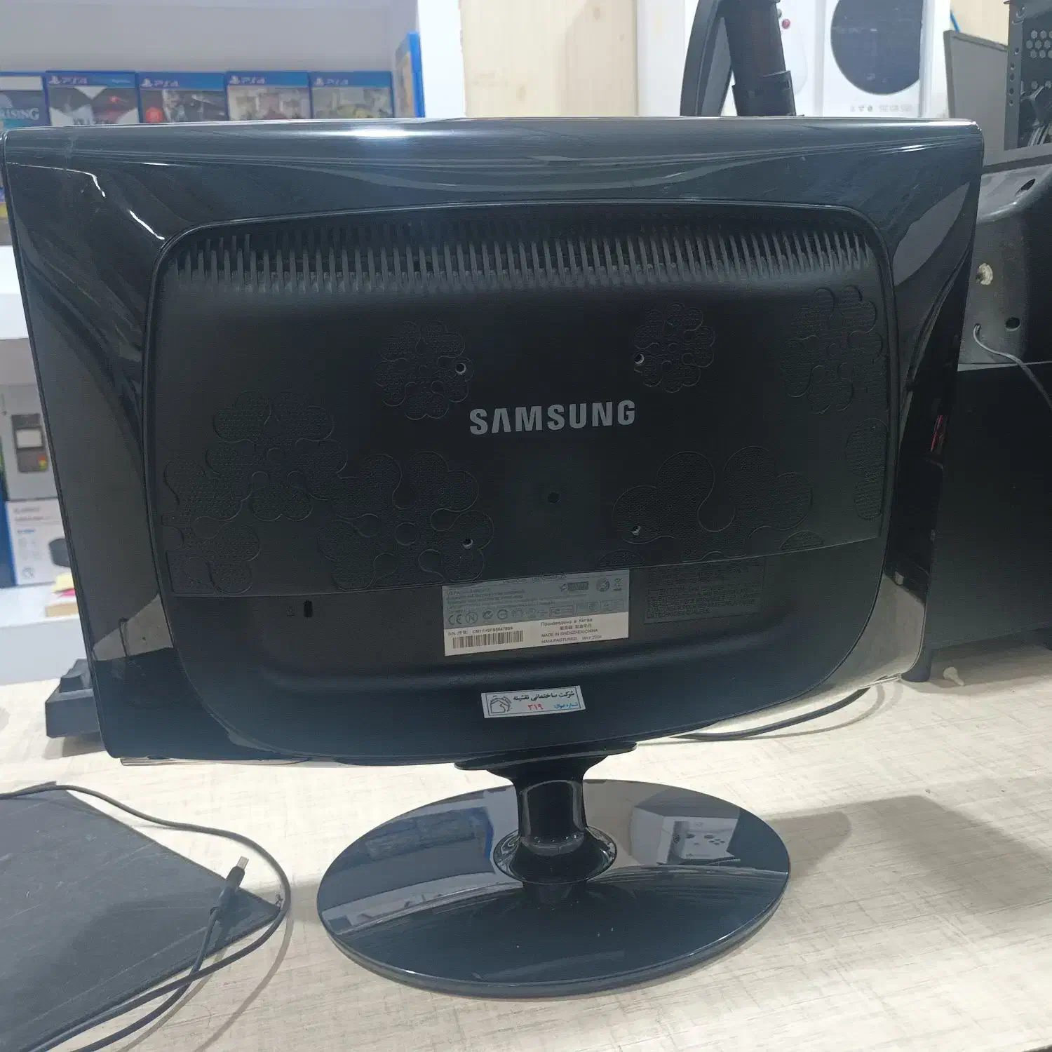 مانیتور سامسونگ مناسب دوربین مداربسته و...|قطعات و لوازم جانبی رایانه|کرمان, |دیوار