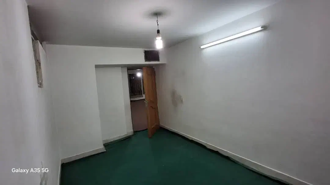 آپارتمان اجاره ای طبقه اول ۱۵ سال ساخت|اجارهٔ آپارتمان|اصفهان, وحید|دیوار