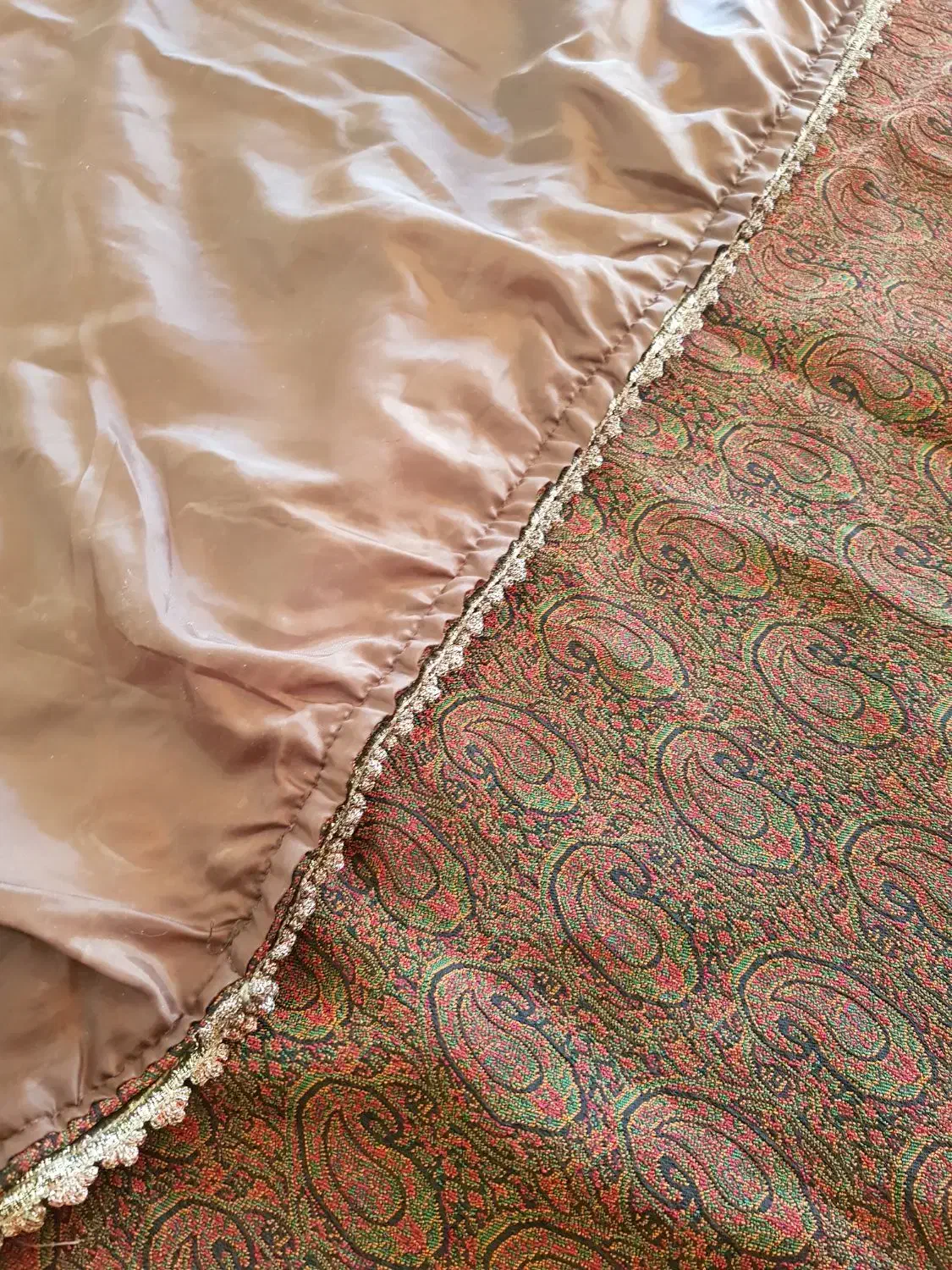 رومیزی ترمه قاجاری ( قدیمی)|پرده، رانر، رومیزی|تهران, آبشار تهران (دریاچه)|دیوار