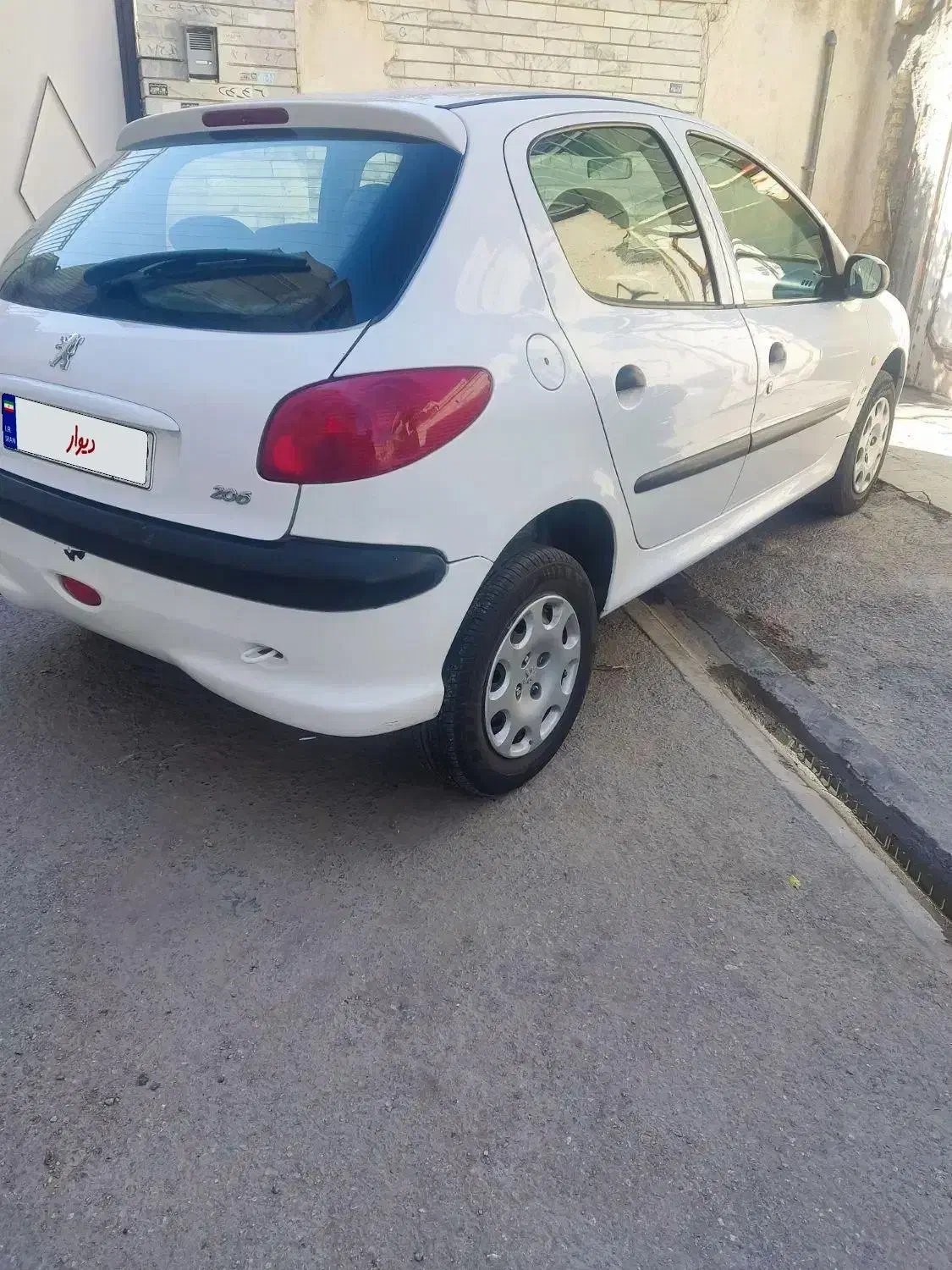206 مدل 90 تیپ 2|خودرو سواری و وانت|شیراز, مسلم|دیوار