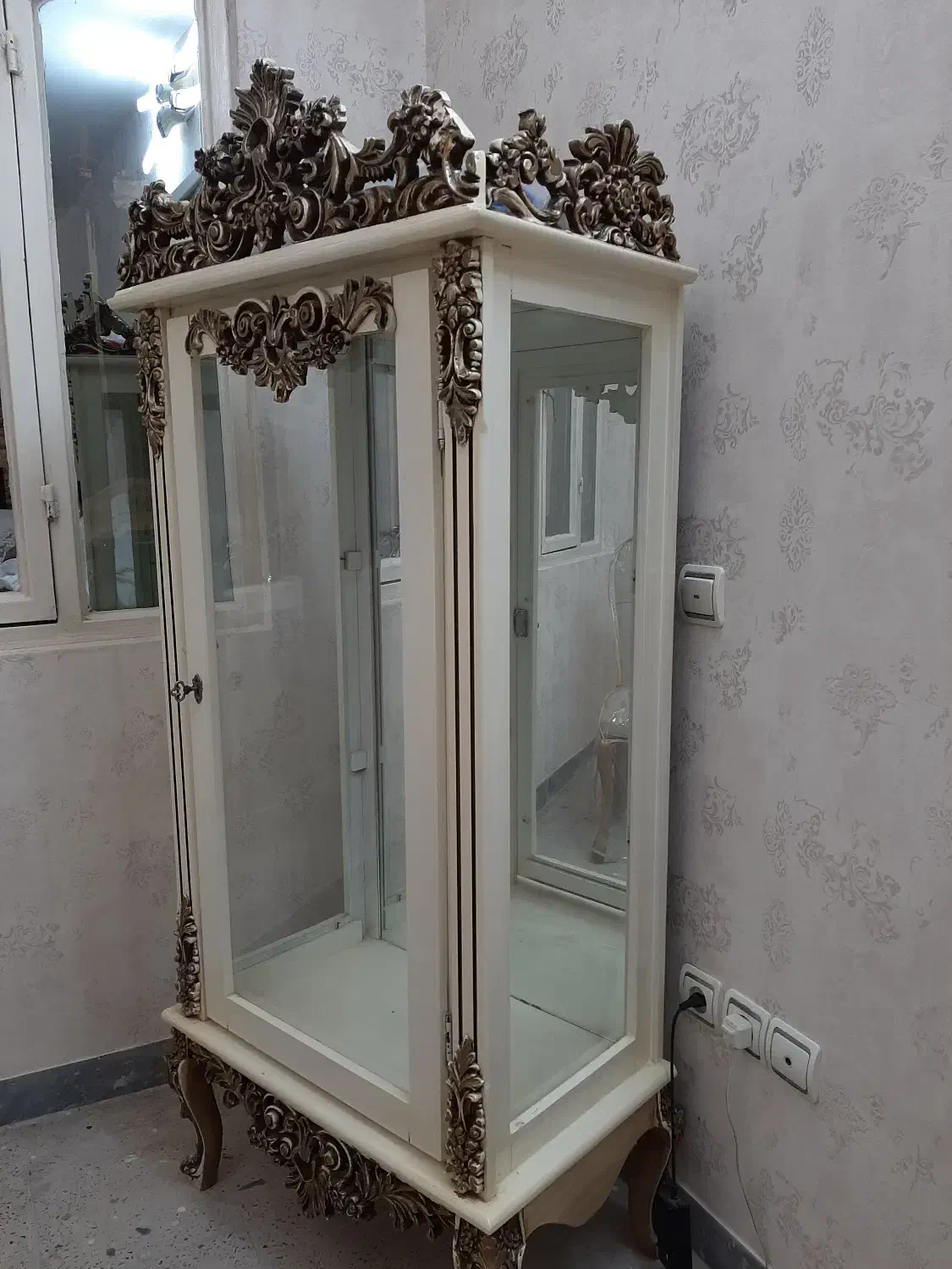 مینی بوفه سفید عروس|بوفه، ویترین، کنسول|اسلام‌شهر, شهرک محمدیه|دیوار