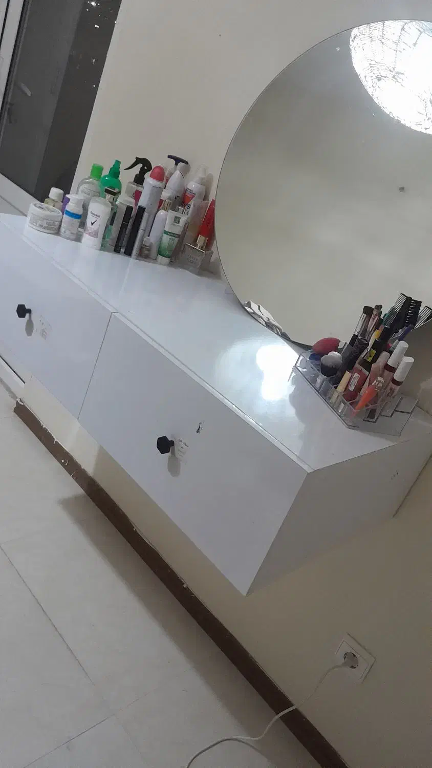 میز ارایشی|میز و صندلی غذاخوری|مشهد, چهارچشمه|دیوار