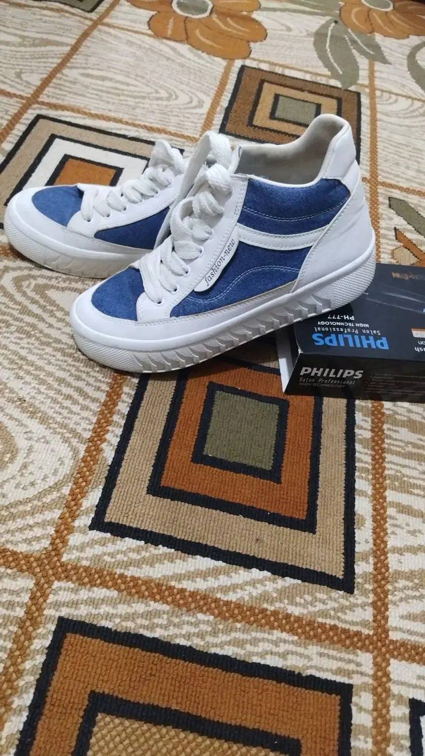 کفش نو|کیف، کفش، کمربند|بروجرد, |دیوار