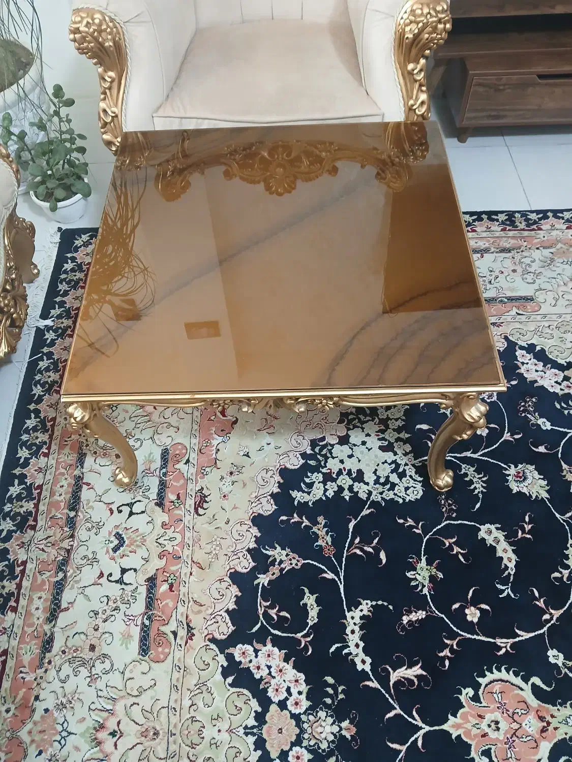 مبل ۷ نفره با میز نهارخوری ۶ نفره و ۲ نفر میزبان|مبلمان خانگی و میز عسلی|تهران, گاندی|دیوار