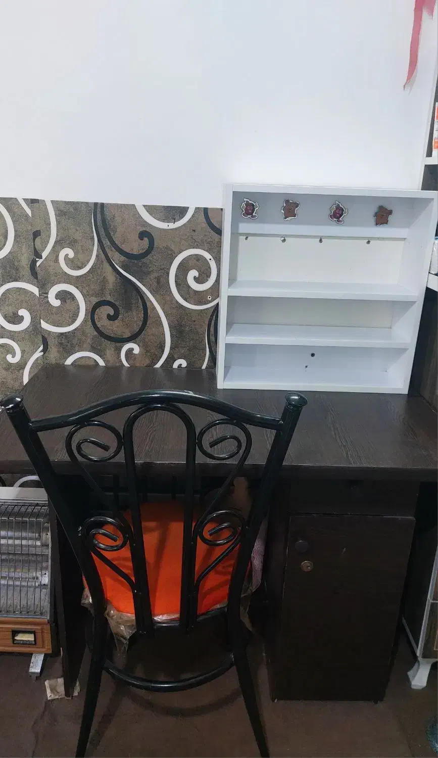 میز مطالعه|میز تحریر و کامپیوتر|خان ببین, |دیوار