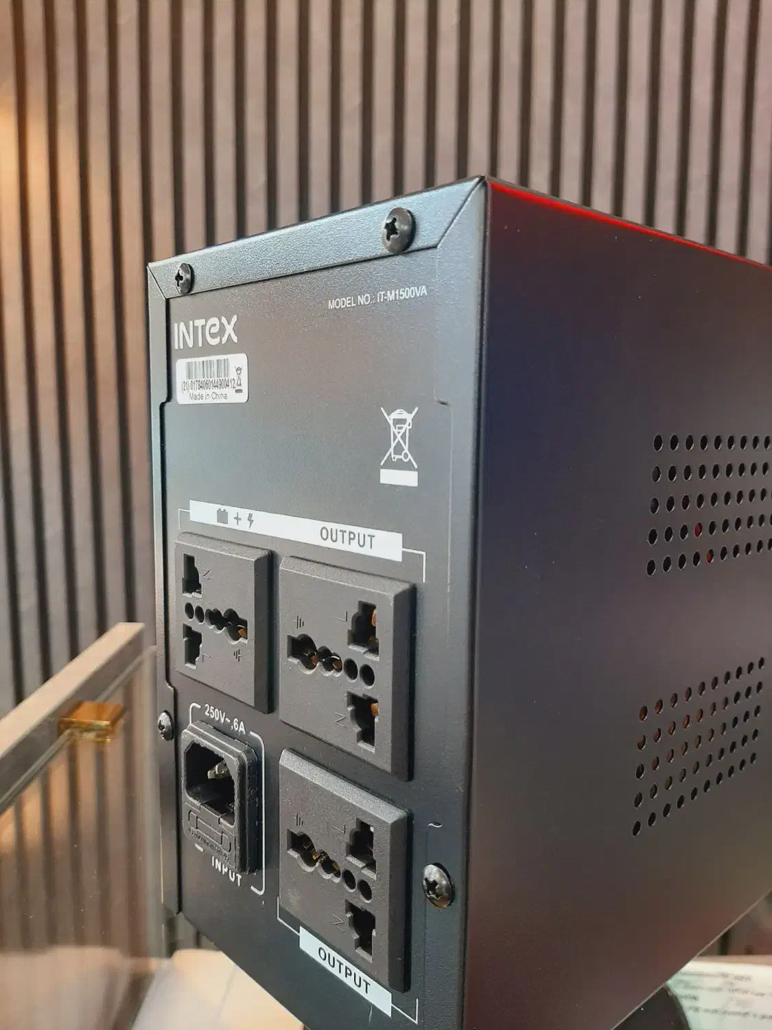 یو پی اس ۱۵۰۰ اینتکس|قطعات و لوازم جانبی رایانه|رشت, سعدی (تختی)|دیوار