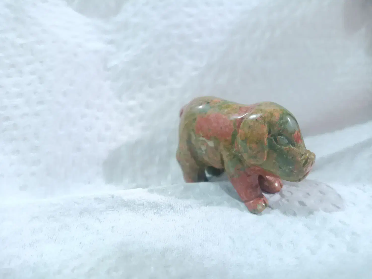 مجسمه سنگی خوک|مجسمه، تندیس، ماکت|اردبیل, |دیوار