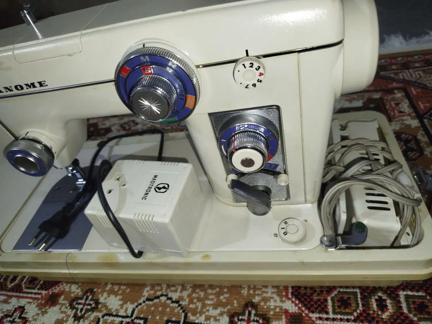 فروش چرخ ژانومه هفت میل|چرخ خیاطی و ریسندگی|میناب, |دیوار