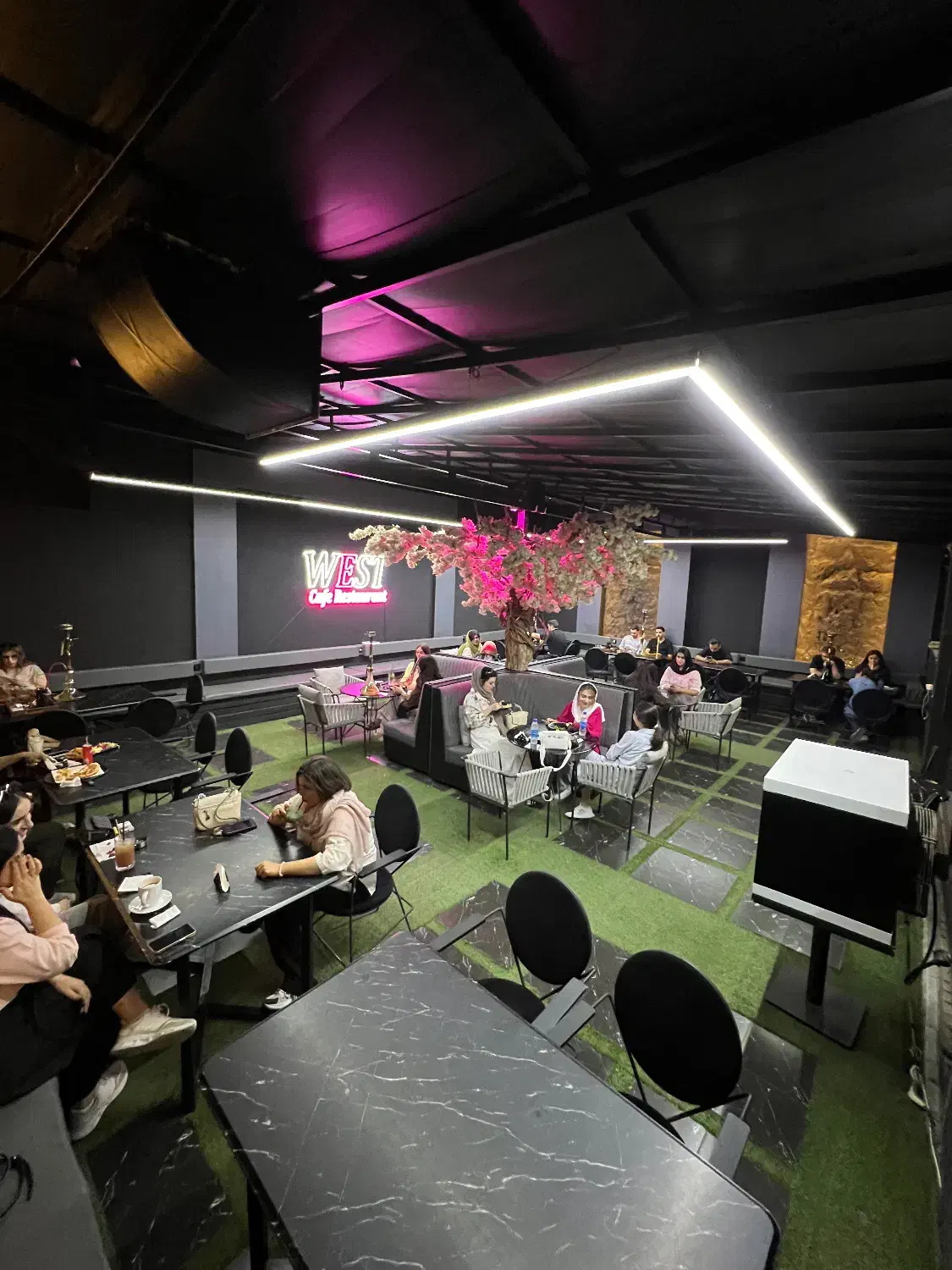 باریستا سالن کار ظرفشور|استخدام خدمات فروشگاه و رستوران|ارومیه, |دیوار