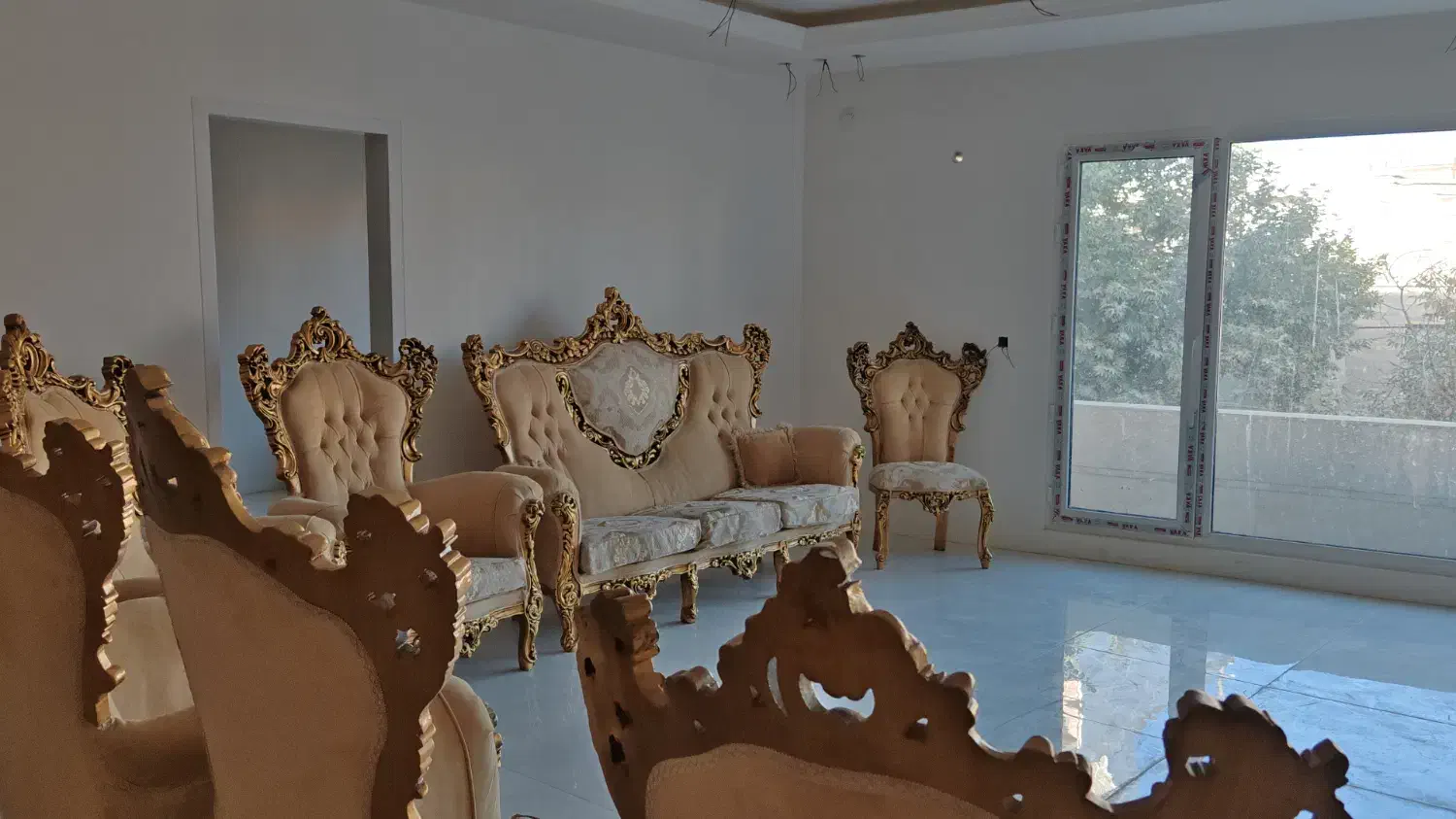 مبل سلطنتی|مبلمان خانگی و میز عسلی|مریوان, |دیوار