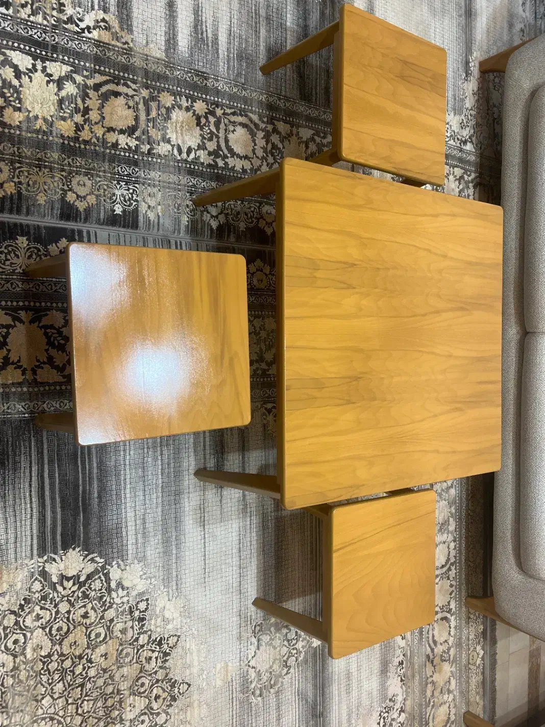 یه دست جلومبلی به همراه۳عددعسلی نو نو|مبلمان خانگی و میز عسلی|قرچک, میرزائی شمالی|دیوار