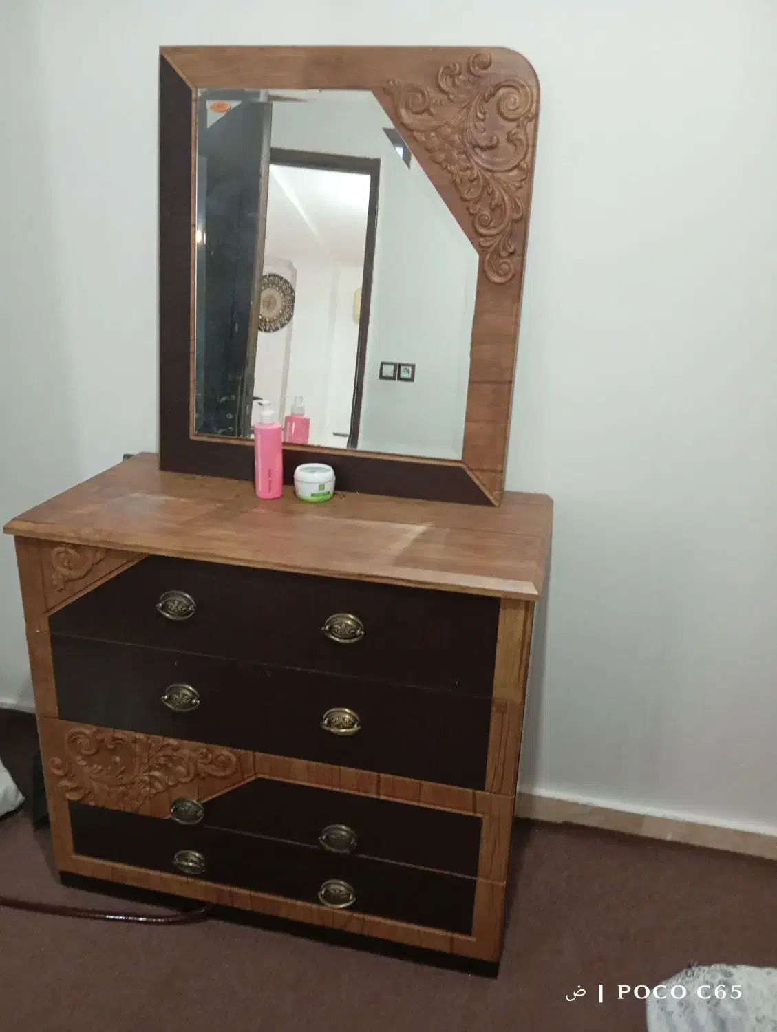 فروش لوازم منزل|مبلمان خانگی و میز عسلی|رشت, دخانیات|دیوار