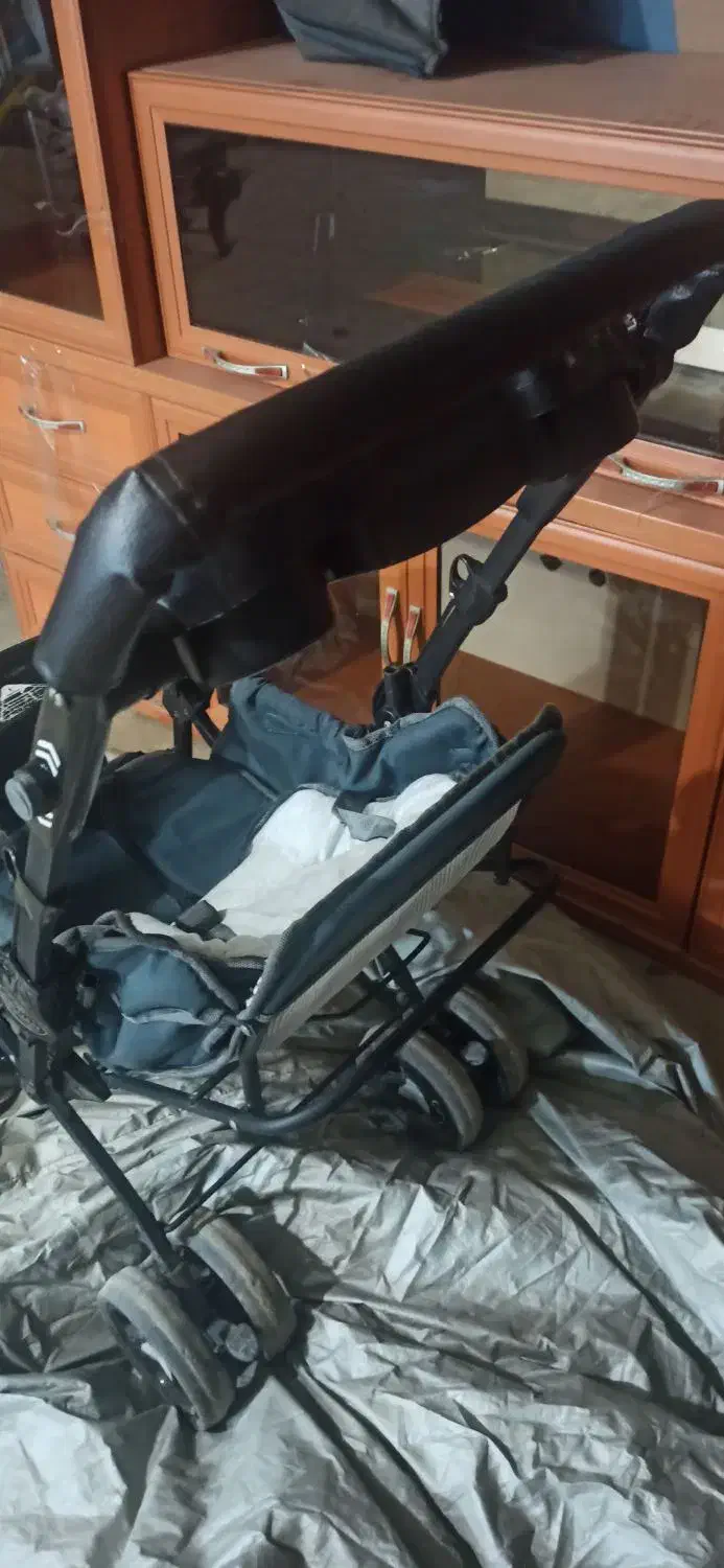 صندلی ماشین وکالسکه کودک درحد نو باقابلیت ۲طرفه|کالسکه و لوازم جانبی|قرق, |دیوار