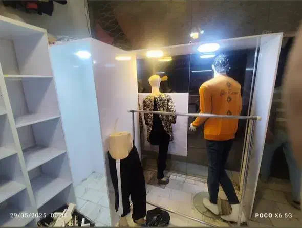 پوشاک|فروشگاه و مغازه|شبستر, |دیوار