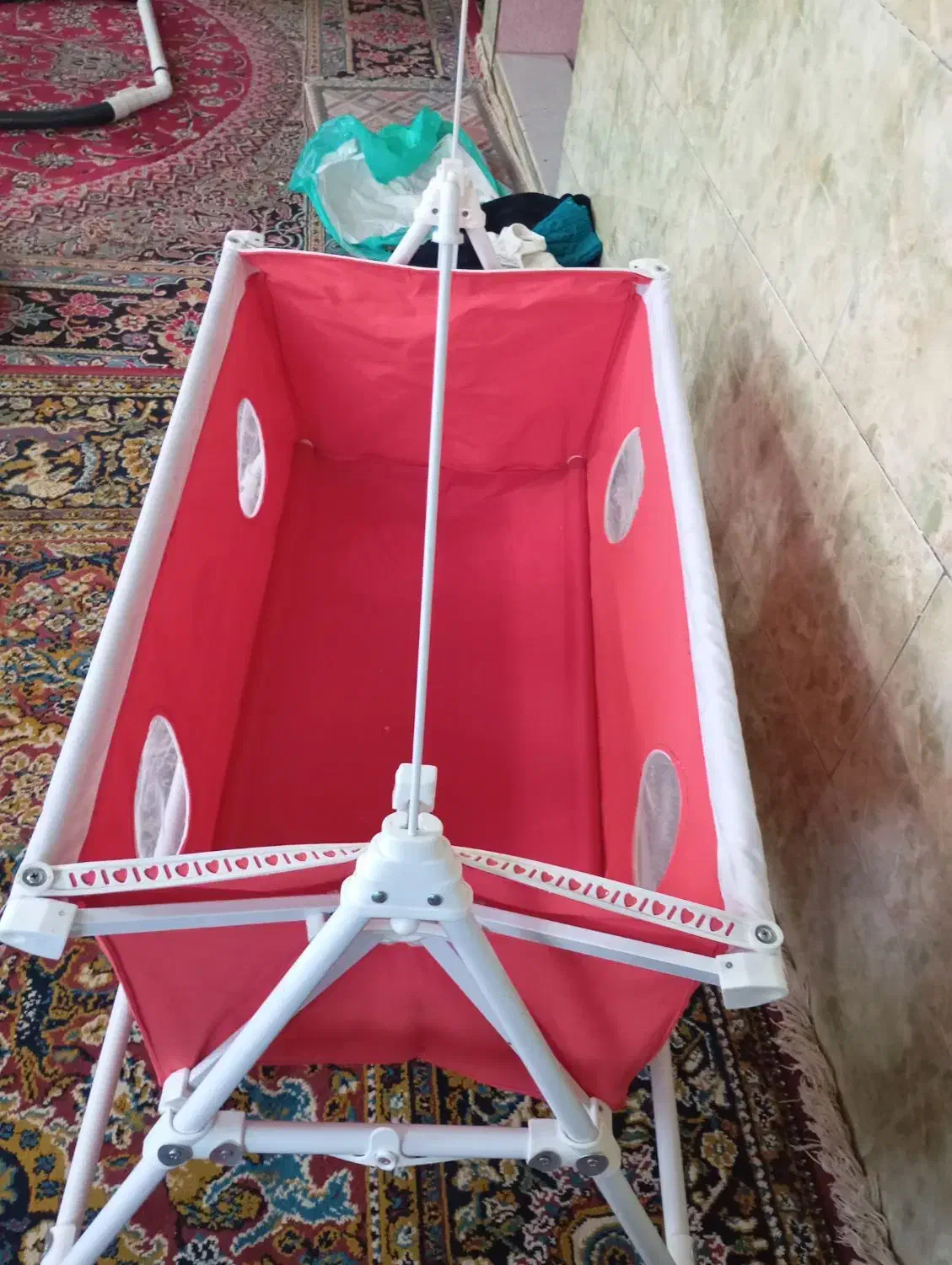 درحدنو|اسباب‌بازی بچه|الیگودرز, |دیوار