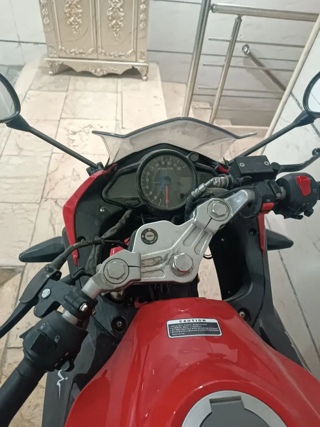 مگلی ۲۰۰|موتورسیکلت|کرج, کلاک نو|دیوار