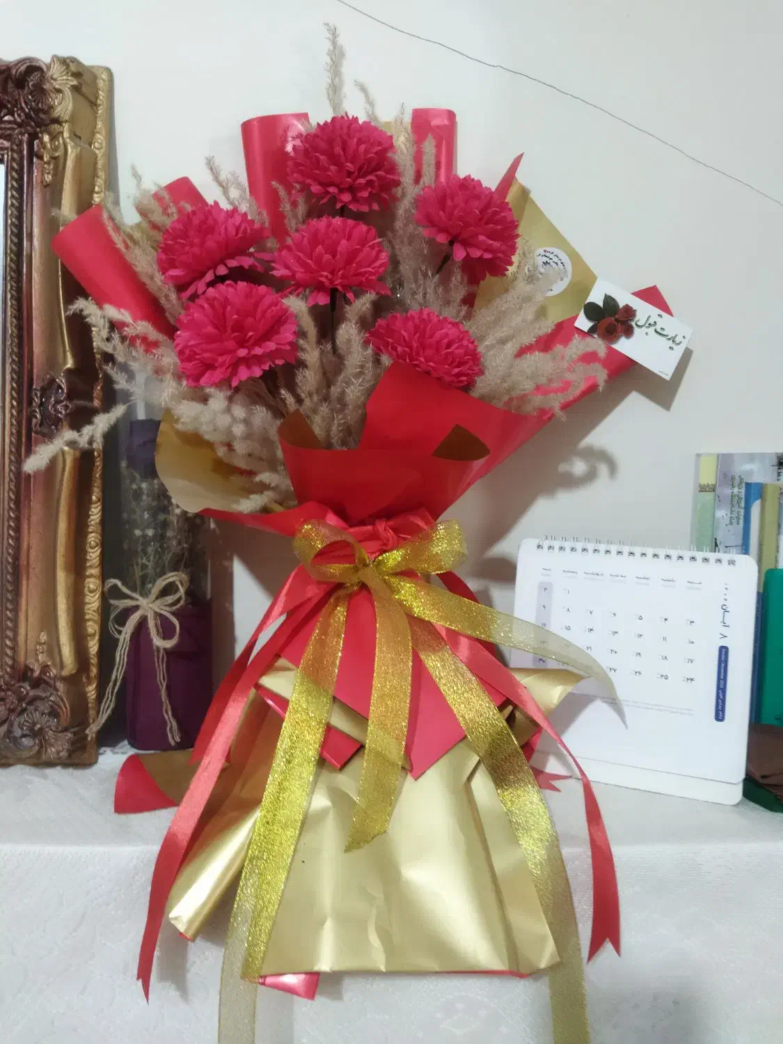 دسته گل مصنوعی در حدنو|گل مصنوعی|پرند, فاز ۶|دیوار