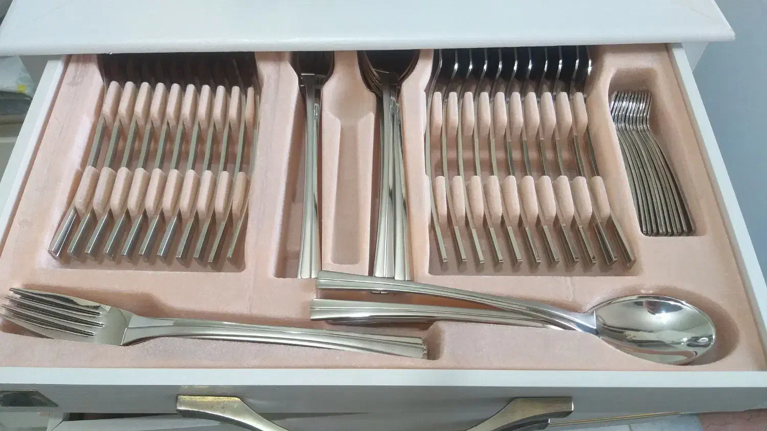 قاشق وچنگال نیکولاس|ظروف سرو و پذیرایی|فردیس, شهرک ۱۱۰|دیوار