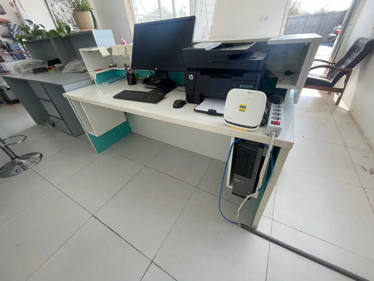 میز کانتر  بسیار محکم و سنگین دستساز|مبلمان اداری|ابهر, |دیوار