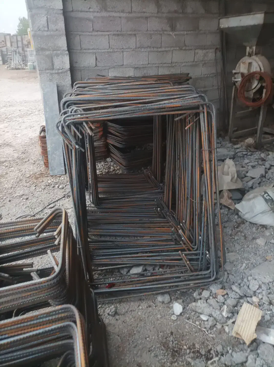 اجرای سازه های بتنی و آرماتور بندی با اکیپ مجرب|خدمات پیشه و مهارت|میاندوآب, |دیوار