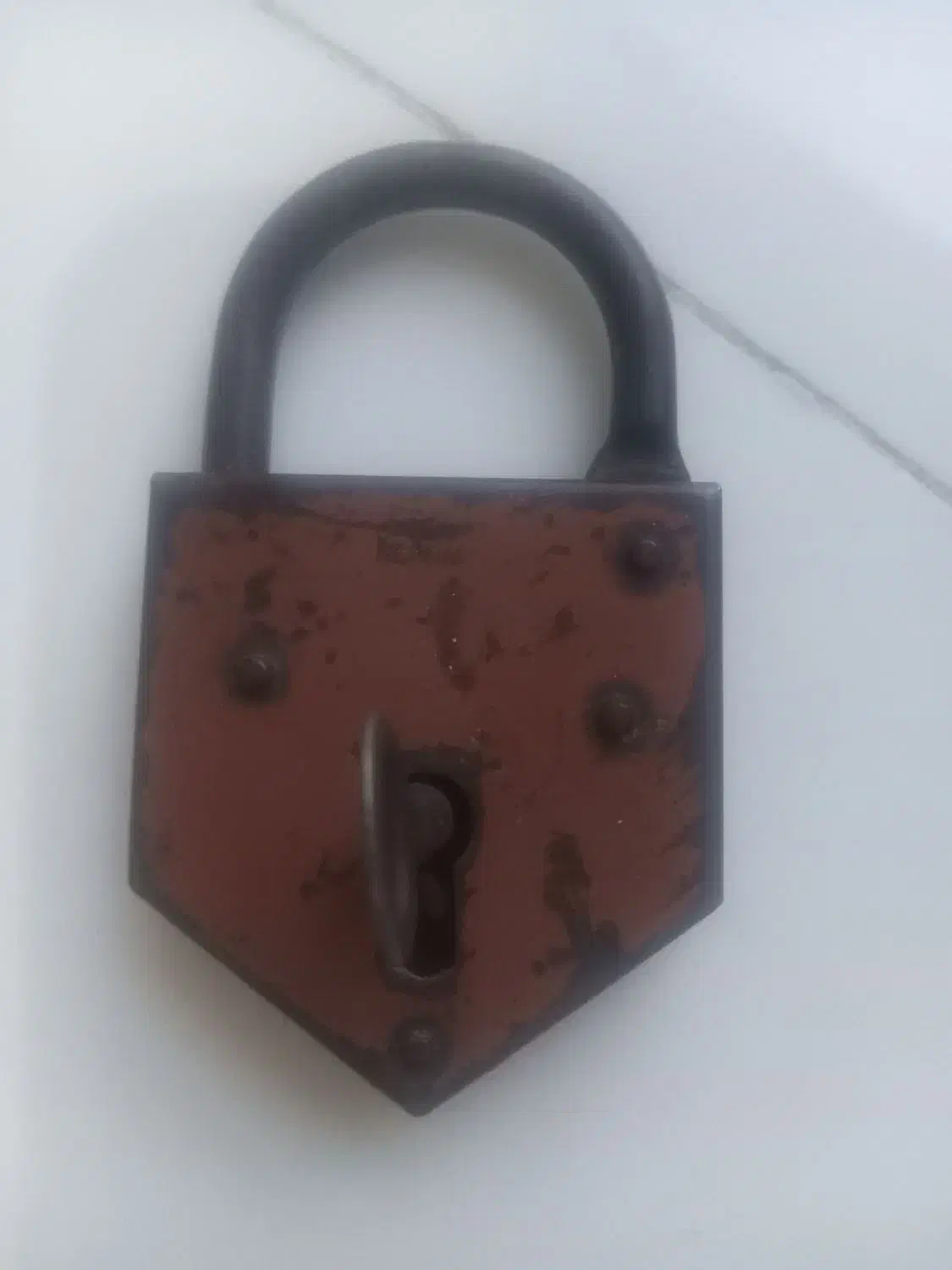 قفل قدیمی|کلکسیون اشیاء عتیقه|تهران, جنتآباد جنوبی|دیوار