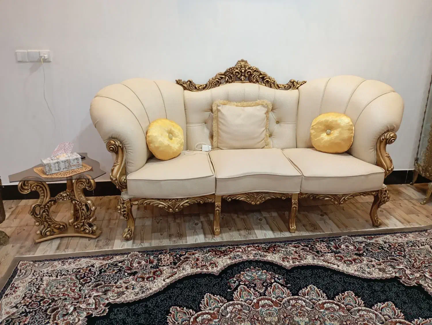 مبل ده نفره و میزغذا خوری|مبلمان خانگی و میز عسلی|الشتر, |دیوار