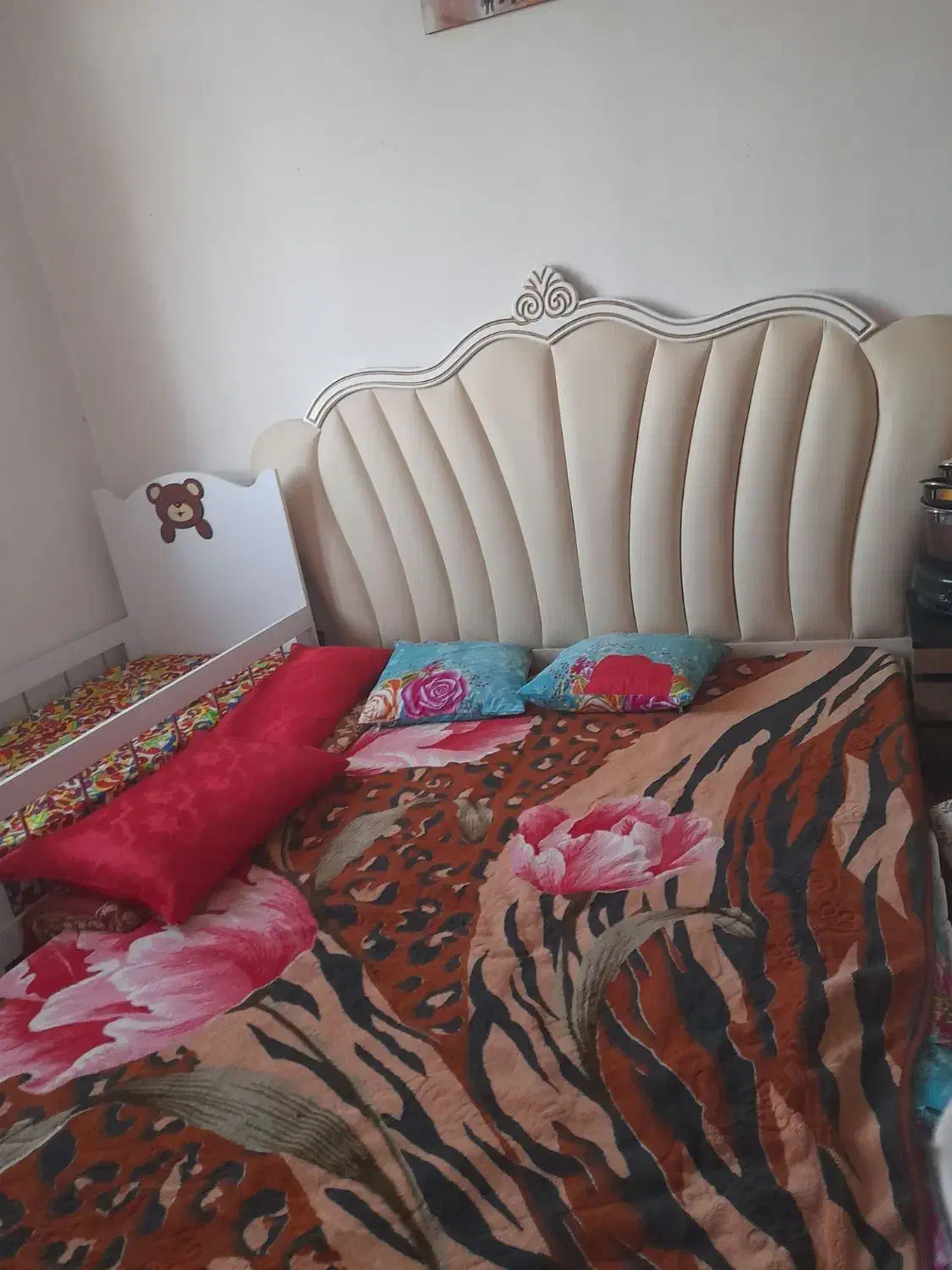 سرویس تخت خواب و...همه لوازم خانگی فروخته میشود|تخت و سرویس خواب|اردبیل, |دیوار