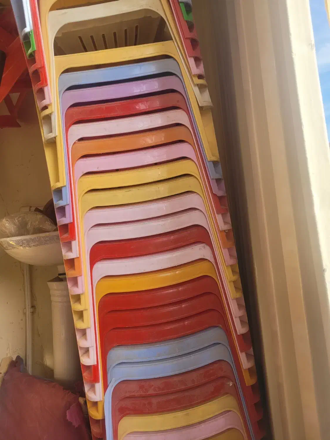 پنجاه عدد صندلی پلاستیکی کوچک مهدکودک|صندلی و نیمکت|تبریز, |دیوار