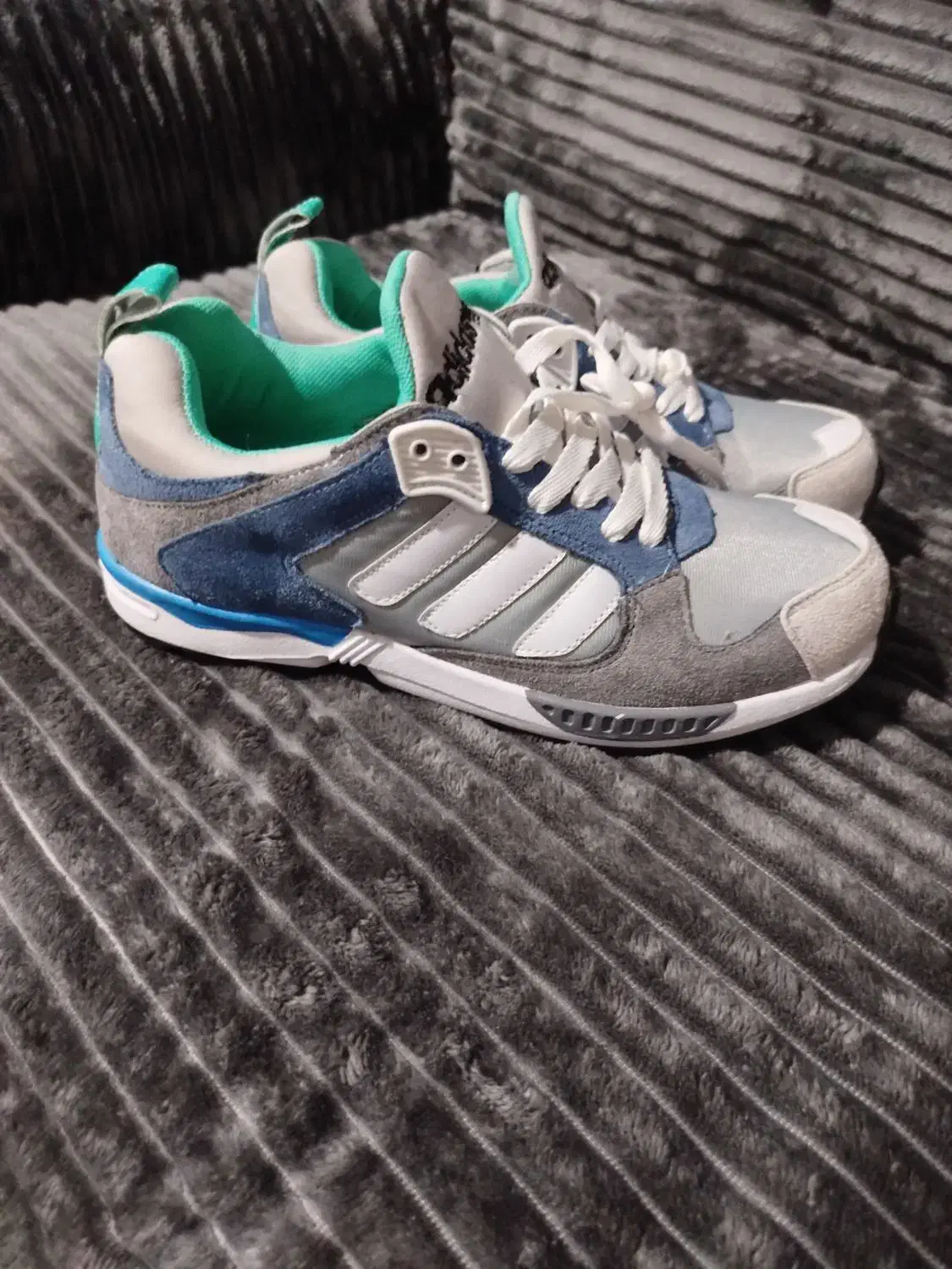 کفش کتونی zx ضدایکس آدیداس( ویتنام)|کیف، کفش، کمربند|اسدآباد, |دیوار