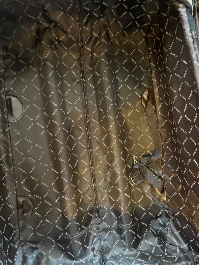 کیف|کیف، کفش، کمربند|شیراز, گود عربان|دیوار