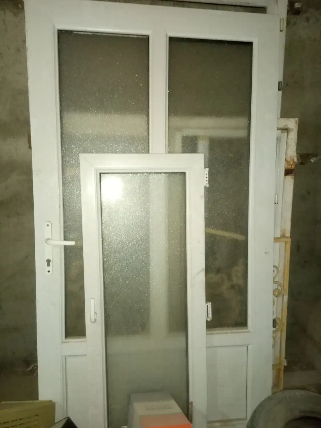 فروش پی وی سی دست دوم   دوتا در یه پنجره|مصالح و تجهیزات ساختمان|تنکمان, |دیوار