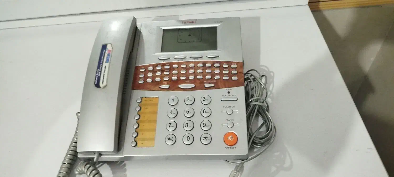 دو عدد تلفن رومیزی سالم سالم|تلفن رومیزی|نسیم‌شهر, |دیوار