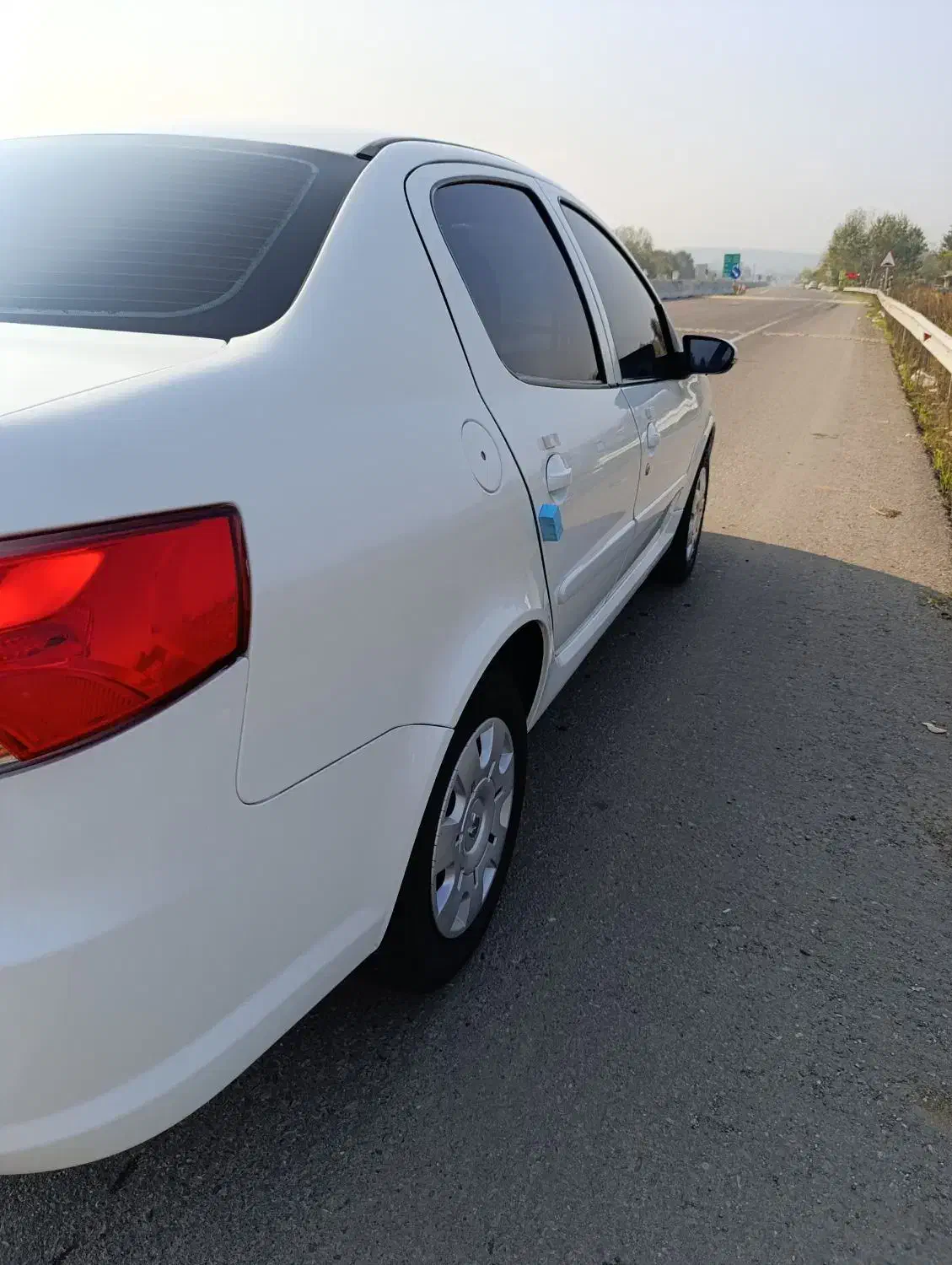 رانا پلاس 1403|خودرو سواری و وانت|رشت, باهنر|دیوار