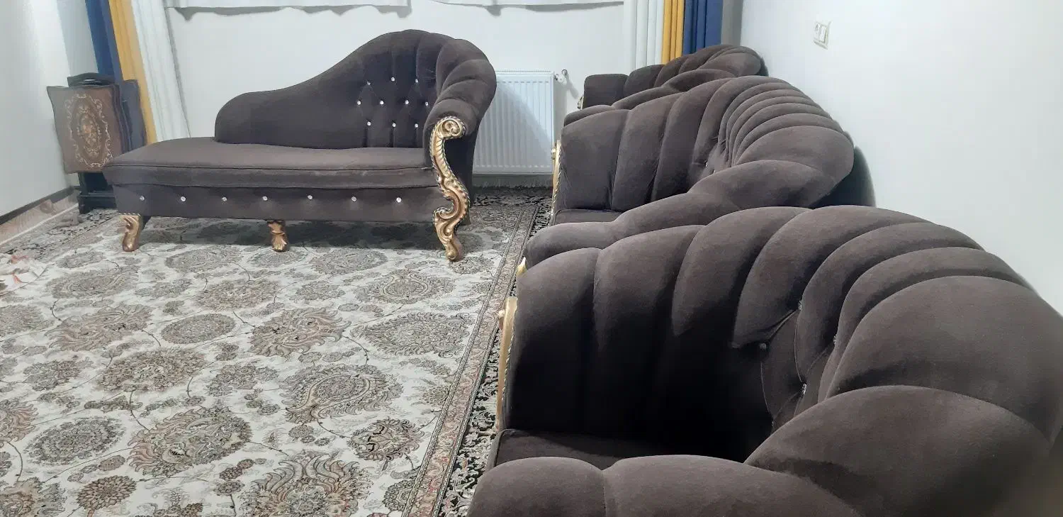 مبل ۷ نفره|مبلمان خانگی و میز عسلی|فولادشهر, مسکن مهر فولادشهر|دیوار