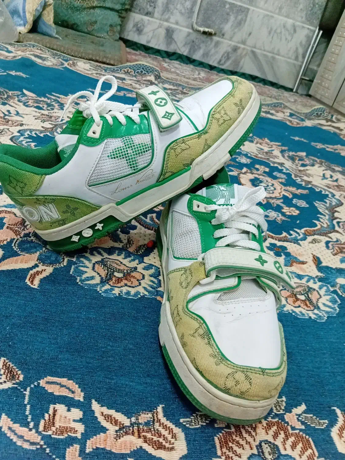 کتانی مردانه برند لویی ویتون|کیف، کفش، کمربند|تایباد, |دیوار