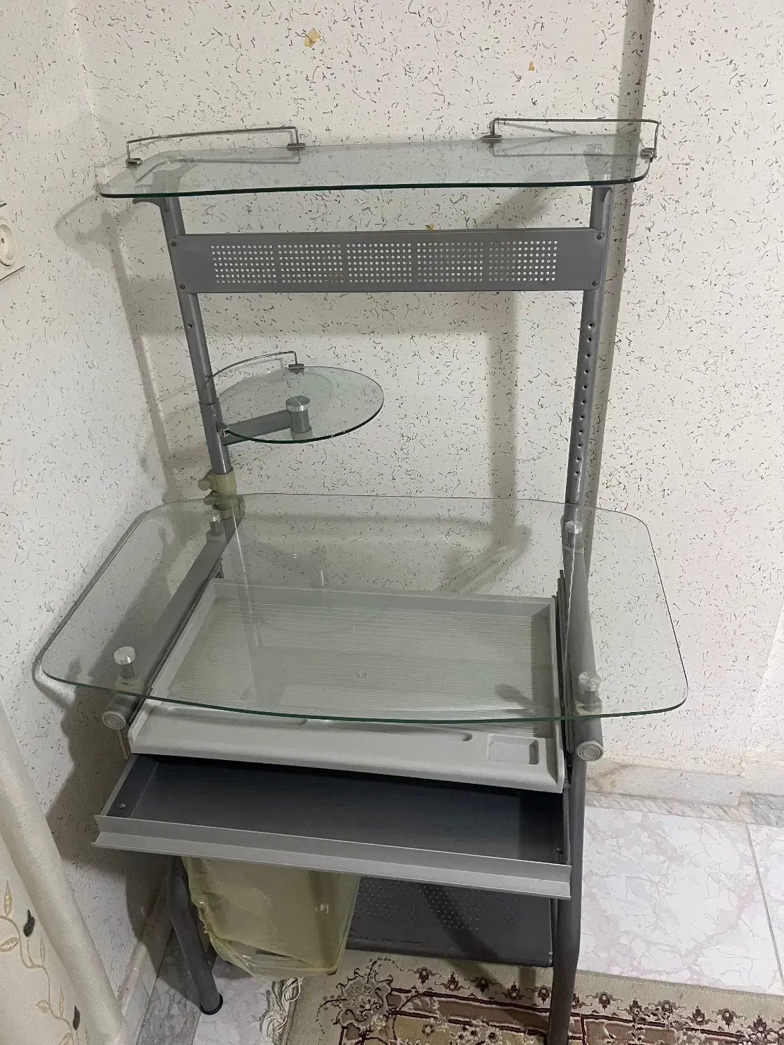 میز کامپیوتر|میز تحریر و کامپیوتر|تالش, هشتپر|دیوار