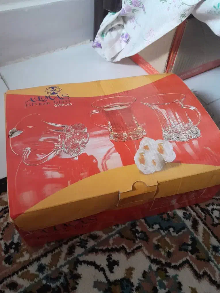 استکان|ظروف سرو و پذیرایی|رشت, کوی امام رضا|دیوار