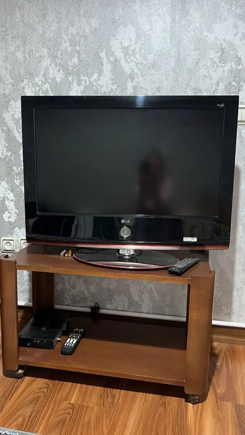 تلویزیون LG32اینج|تلویزیون و پروژکتور|کرج, عظیمیه|دیوار