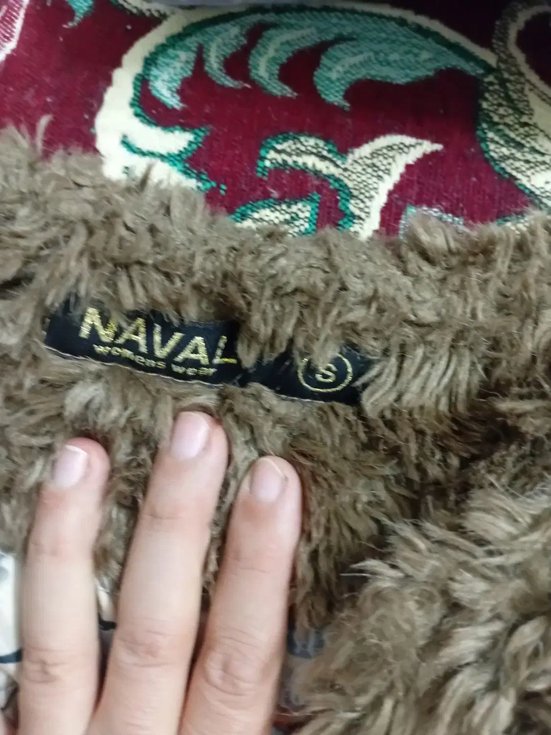 پالتو|لباس|زنجان, |دیوار