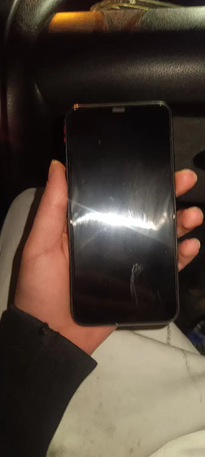 آیفون ۱۱پرومکس لا کاغذی|موبایل|اصفهان, باغ فدک|دیوار