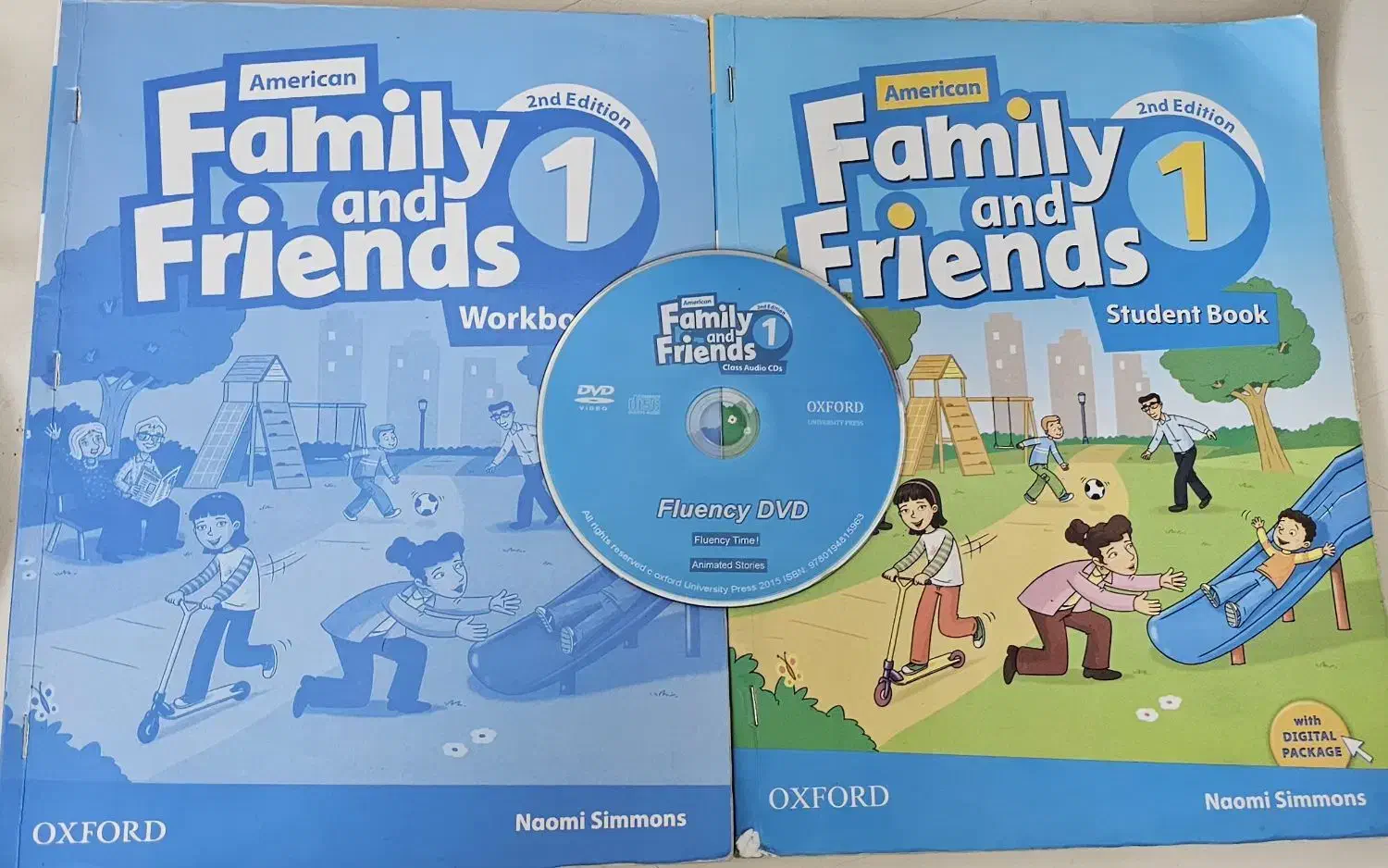 کتاب زبان فمیلی فرند 1|کتاب و مجله آموزشی|ساوه, |دیوار