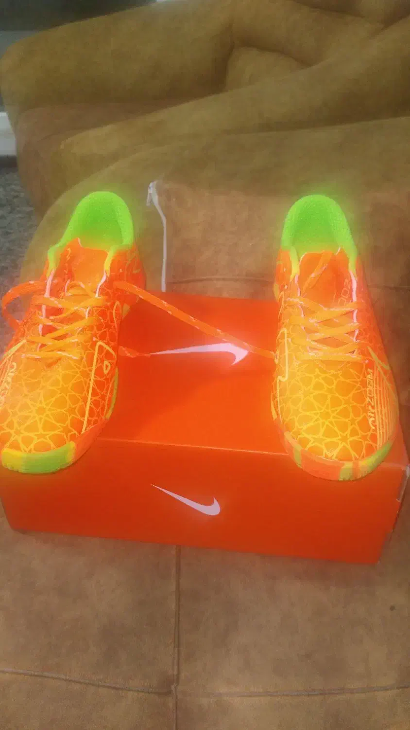 کفش سالن|کیف، کفش، کمربند|اهواز, ۲۰۰۰واحدی|دیوار