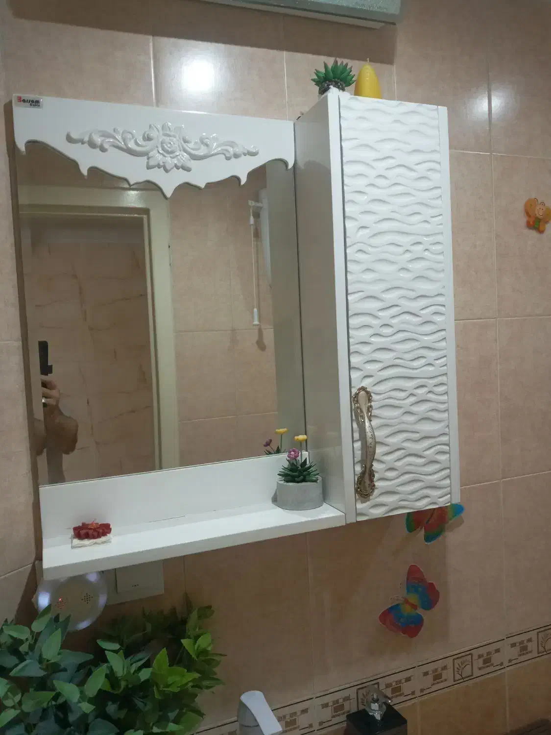 روشویی و آینه|لوازم سرویس بهداشتی|تهران, آهنگران (سراسیاب دولاب)|دیوار