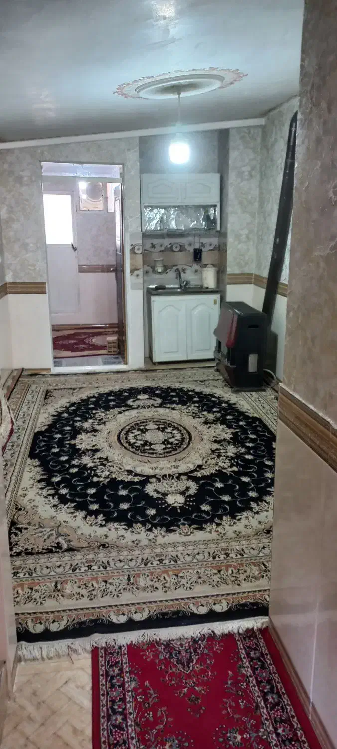 سوییت بازارمبل+پارکینگ ملایرشبانه روزی بامجوزرسمی|اجارهٔ کوتاه‌مدت آپارتمان و سوئیت|ملایر, |دیوار